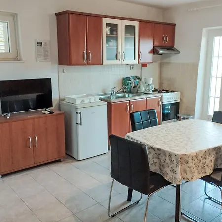 Bernardi By Interhome Tatil Evi Lumbarda